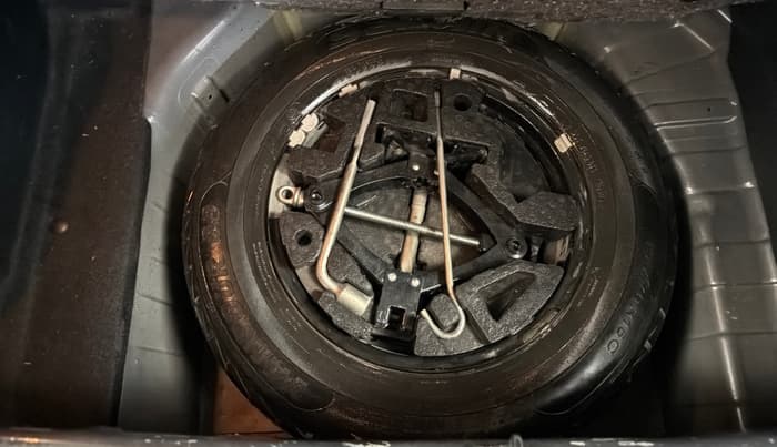 2022 Tata PUNCH ACCOMPLISHED MT, Petrol, Manual, 87,363 km, Spare Tyre