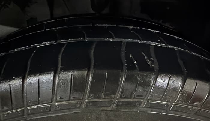 2022 Tata PUNCH ACCOMPLISHED MT, Petrol, Manual, 87,363 km, Right Front Tyre Tread