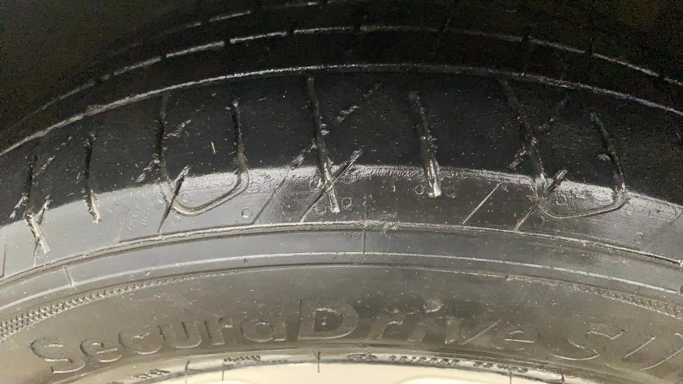 2019 Ford Ecosport TITANIUM + 1.5L PETROL AT, Petrol, Automatic, 73,207 km, Left Front Tyre Tread
