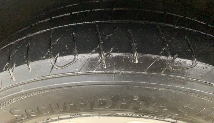2019 Ford Ecosport TITANIUM + 1.5L PETROL AT, Petrol, Automatic, 73,181 km, Left Front Tyre Tread