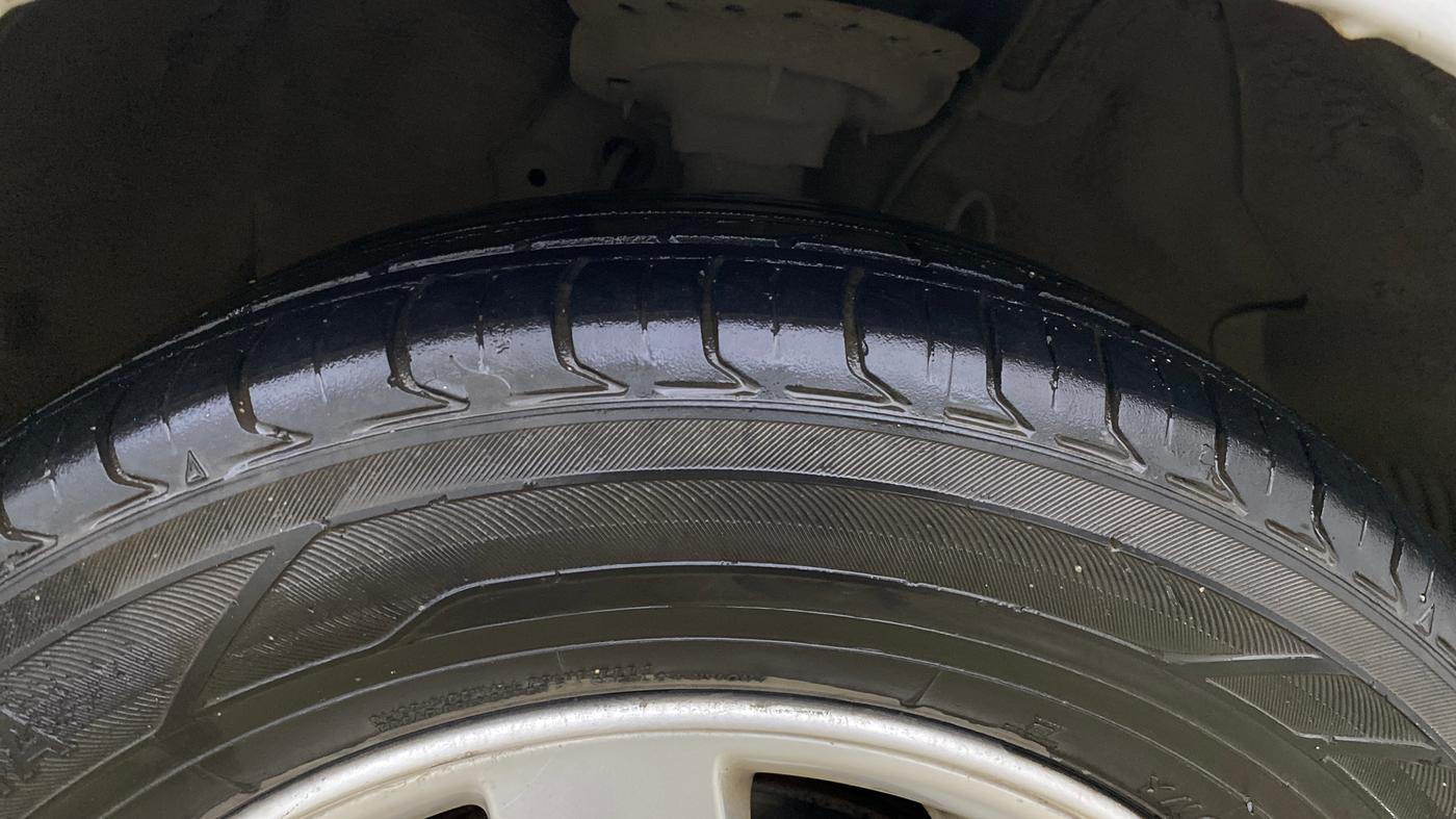 2014 Hyundai i20 SPORTZ 1.2, Petrol, Manual, 95,692 km, Right Front Tyre Tread
