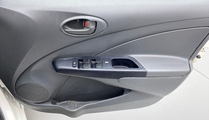 2012 Toyota Etios Liva GD, Diesel, Manual, 1,40,512 km, Driver Side Door Panels Control