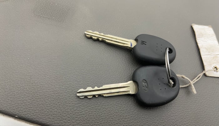 2014 Hyundai i10 MAGNA 1.1, Petrol, Manual, 49,678 km, Key Close Up