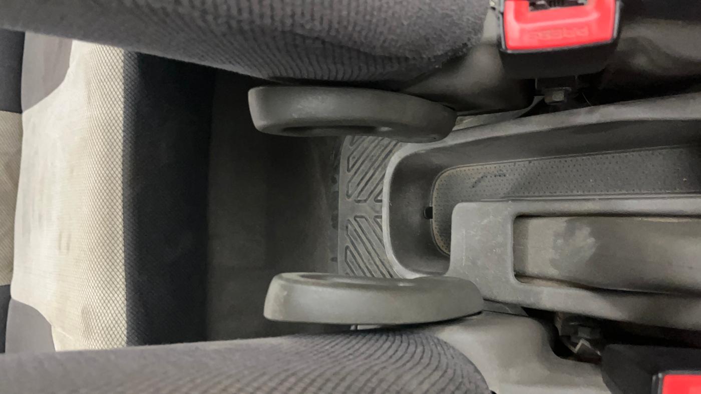 2014 Hyundai i10 MAGNA 1.1, Petrol, Manual, 49,595 km, Driver Side Adjustment Panel