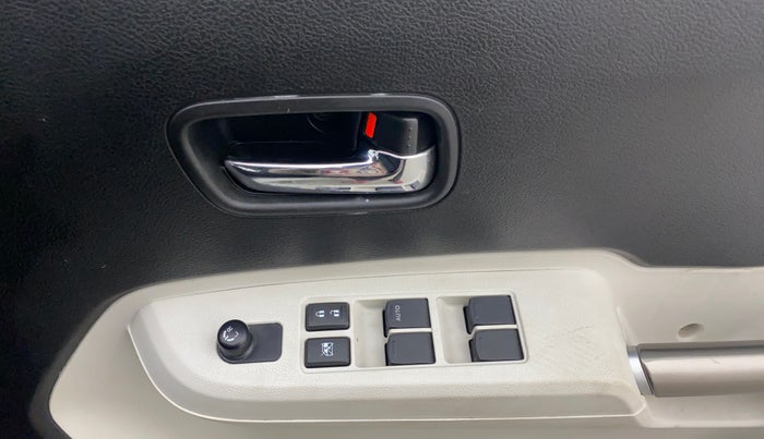 2017 Maruti IGNIS DELTA 1.2 AMT, Petrol, Automatic, 8,459 km, Driver Side Door Panels Control