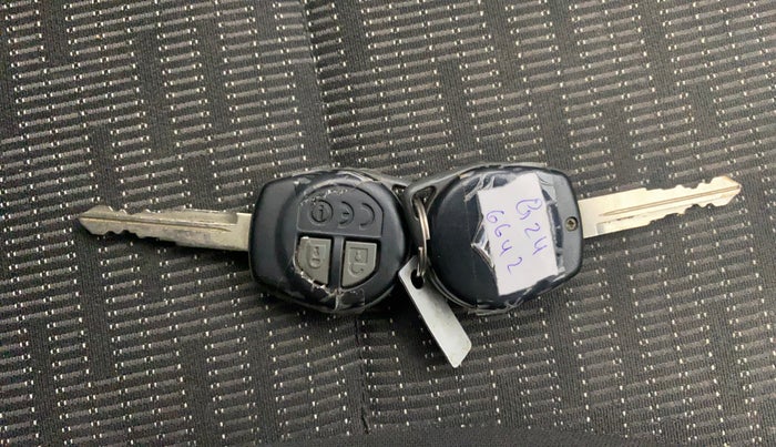 2017 Maruti IGNIS DELTA 1.2 AMT, Petrol, Automatic, 8,459 km, Key Close Up