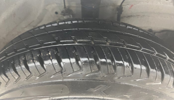 2024 Maruti Alto K10 VXi Plus (O) AGS, Petrol, Automatic, 929 km, Right Front Tyre Tread