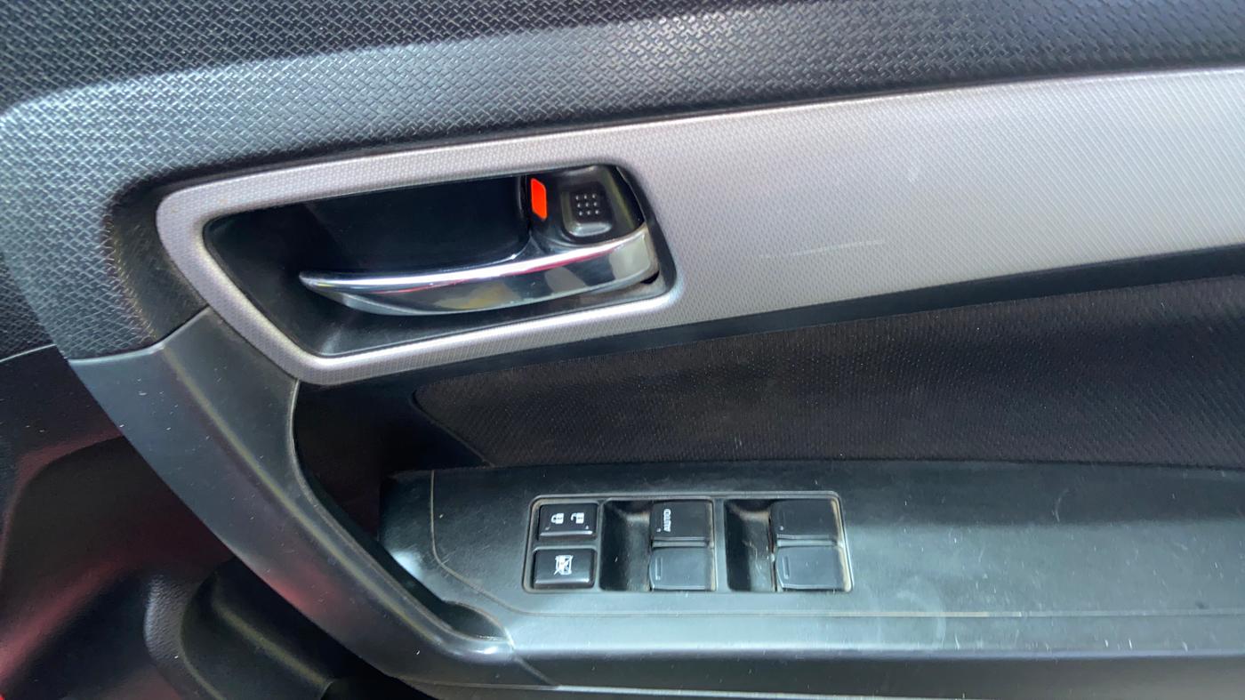 2021 Maruti Vitara Brezza ZXI, Petrol, Manual, 91,334 km, Driver Side Door Panels Control
