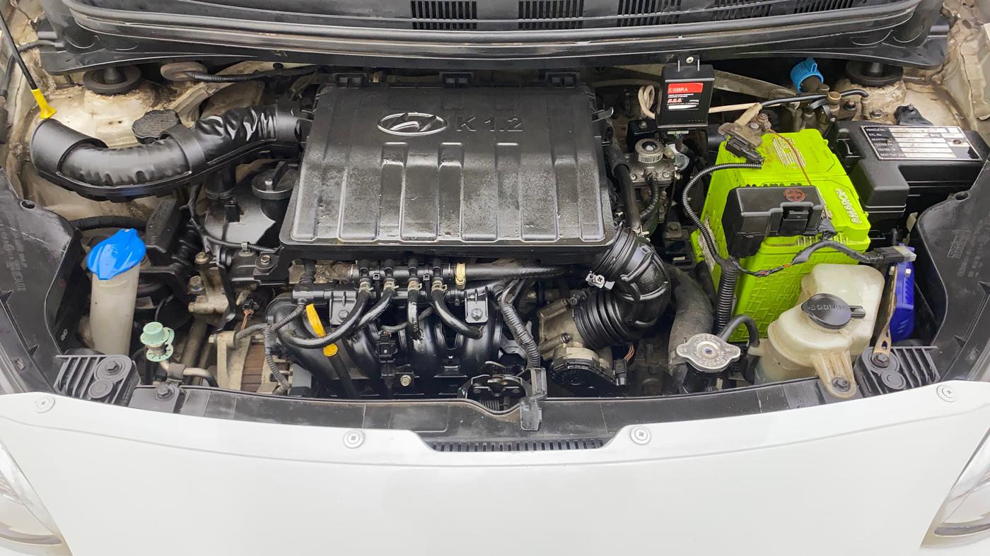 2019 Hyundai Xcent SX 1.2, CNG, Manual, 1,30,952 km, Engine View
