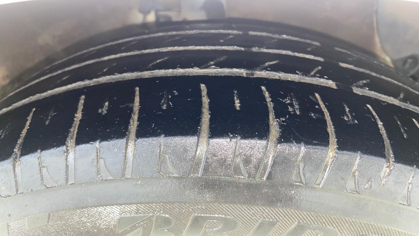 2019 Hyundai Xcent SX 1.2, CNG, Manual, 1,30,952 km, Right Front Tyre Tread