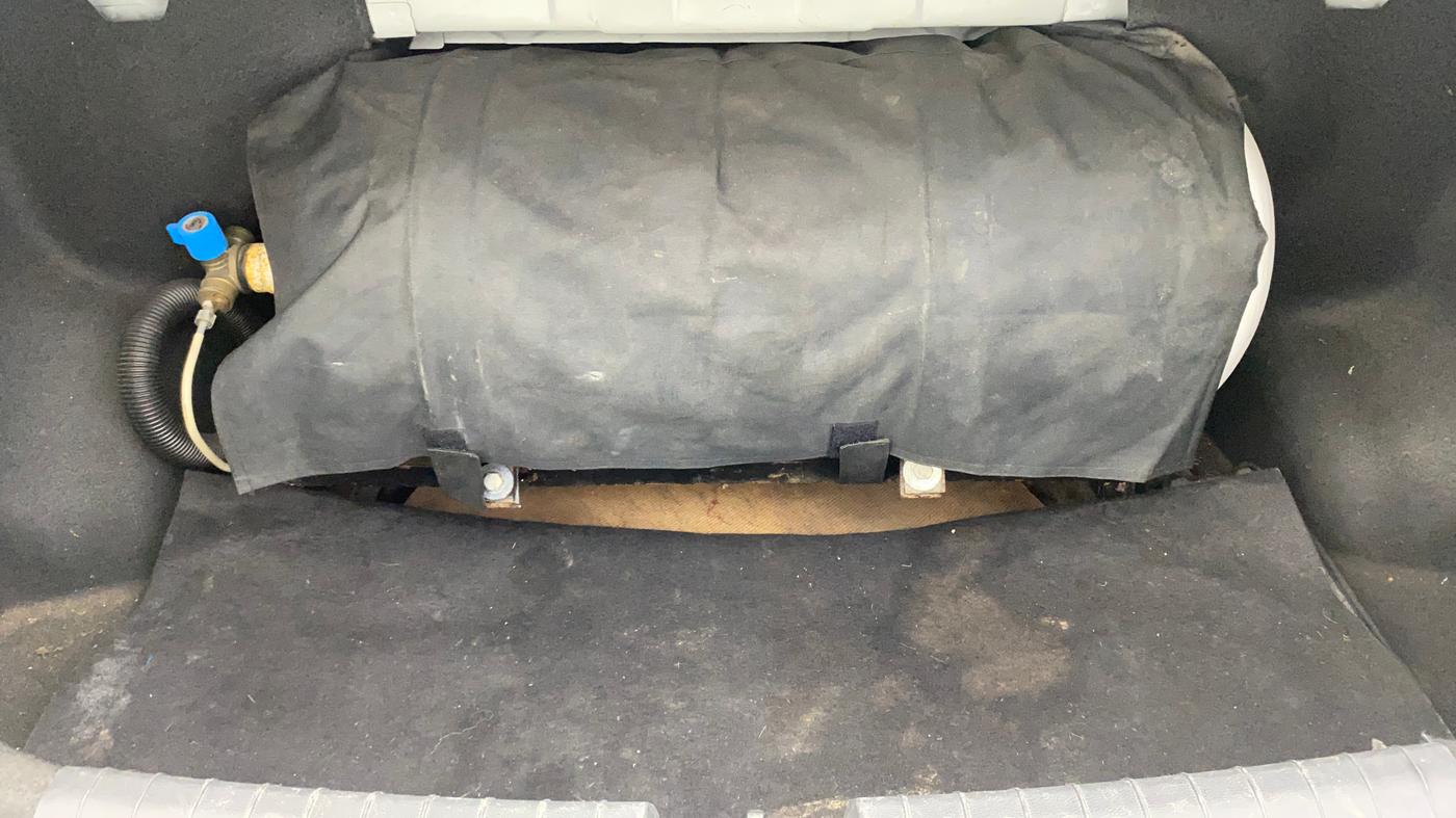 2019 Hyundai Xcent SX 1.2, CNG, Manual, 1,30,952 km, Boot Inside