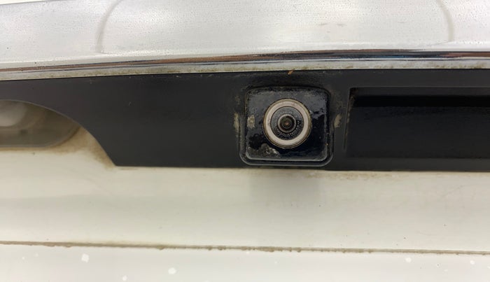 2019 Hyundai Xcent SX 1.2, CNG, Manual, 1,30,689 km, Parking Camera