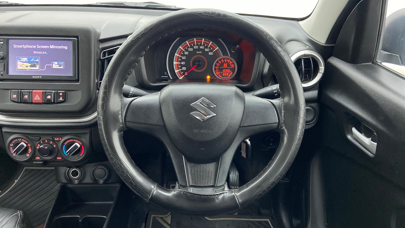 2022 Maruti Celerio VXI AMT, Petrol, Automatic, 16,350 km, Steering Wheel Close Up