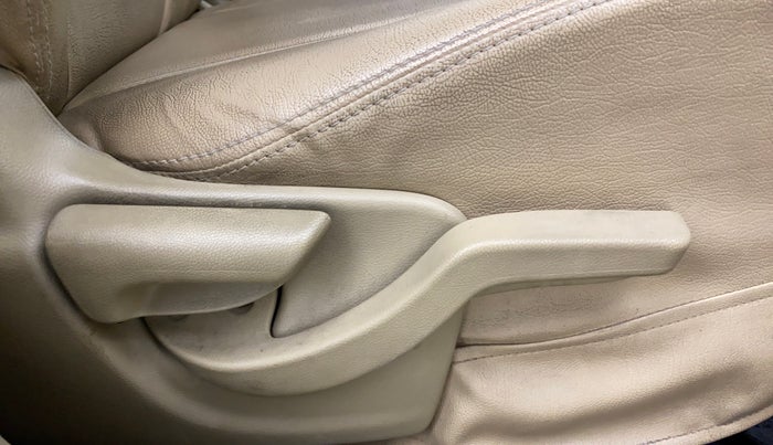 2015 Honda Amaze 1.5L I-DTEC S, Diesel, Manual, 92,091 km, Driver Side Adjustment Panel