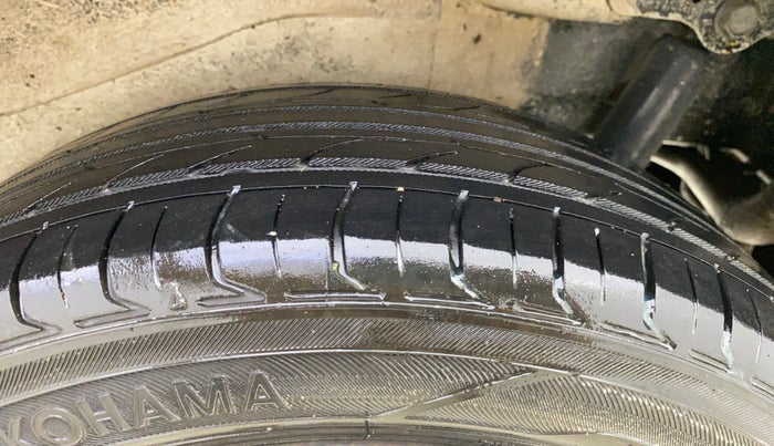 2016 Maruti Wagon R 1.0 VXI, Petrol, Manual, 59,361 km, Left Rear Tyre Tread
