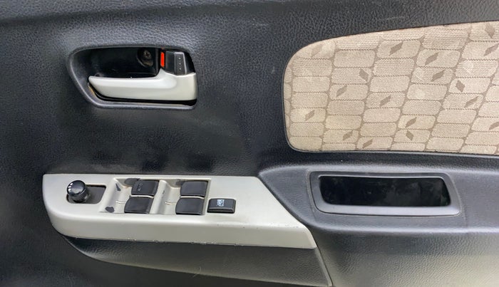 2016 Maruti Wagon R 1.0 VXI, Petrol, Manual, 59,361 km, Driver Side Door Panels Control