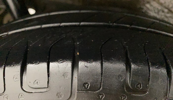 2014 Maruti Wagon R 1.0 LXI CNG, CNG, Manual, 75,760 km, Right Rear Tyre Tread