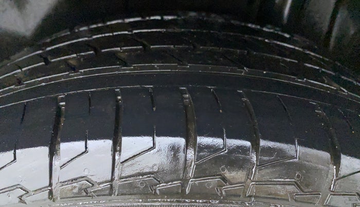 2019 Maruti S Cross ZETA SHVS, Diesel, Manual, 20,776 km, Right Front Tyre Tread