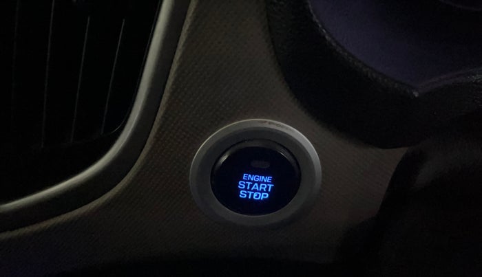 2017 Hyundai Creta SX PLUS AT 1.6 PETROL, Petrol, Automatic, 61,555 km, Keyless Start/ Stop Button