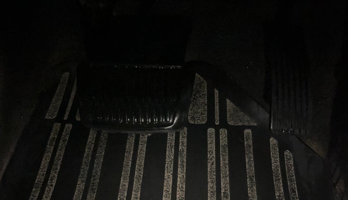 2017 Hyundai Creta SX PLUS AT 1.6 PETROL, Petrol, Automatic, 61,555 km, Pedals