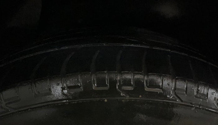 2017 Hyundai Creta SX PLUS AT 1.6 PETROL, Petrol, Automatic, 61,555 km, Right Rear Tyre Tread