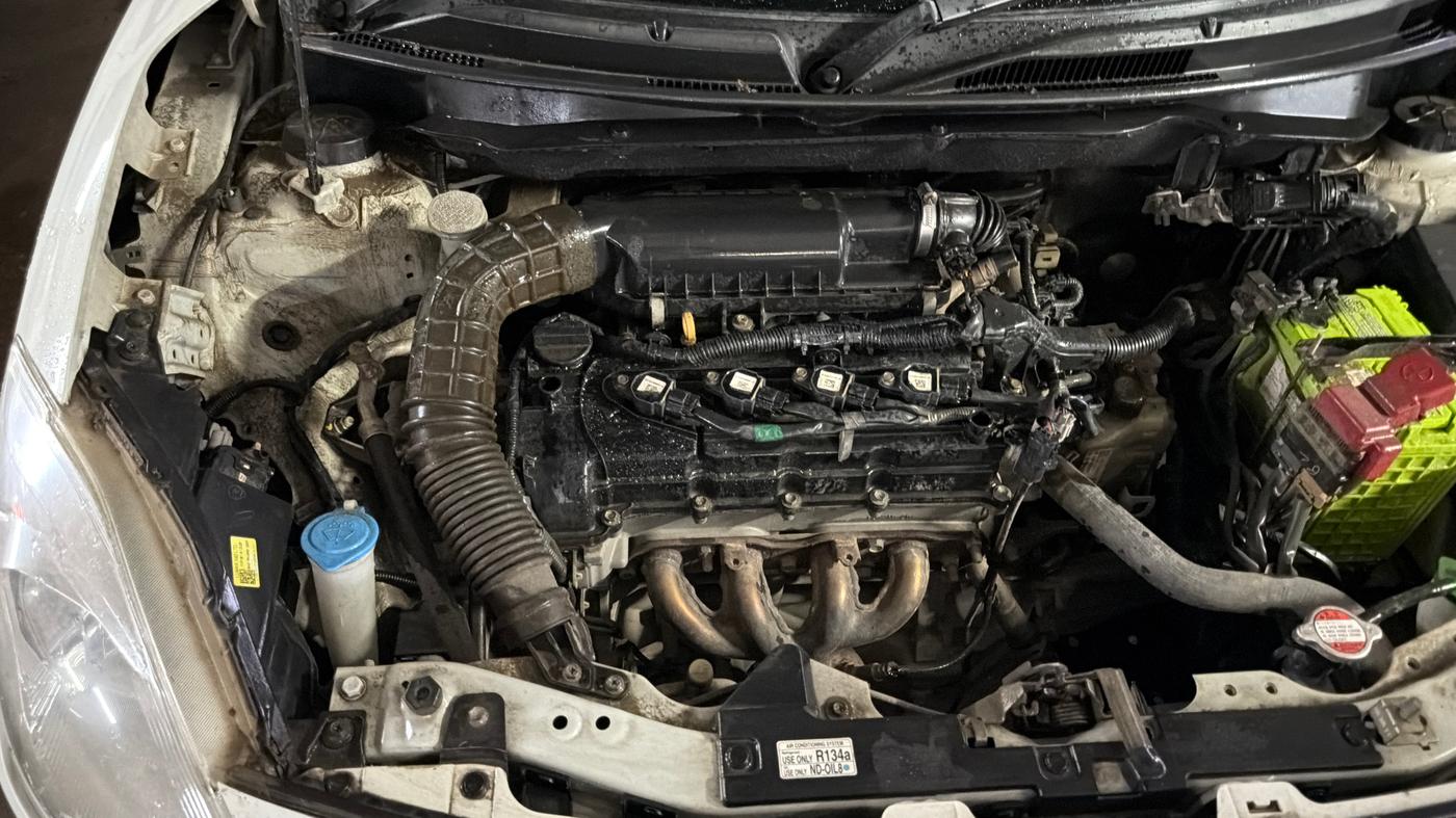 2018 Maruti Swift ZXI AMT, Petrol, Automatic, 51,329 km, Engine View - Right