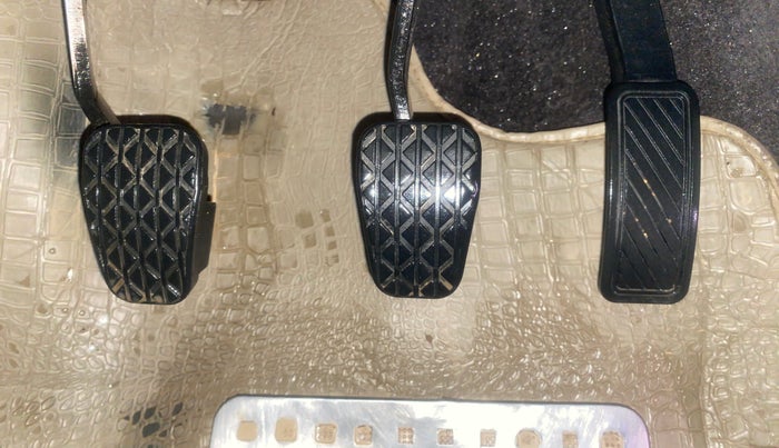 2016 Ford Ecosport TITANIUM 1.5L PETROL, Petrol, Manual, 1,07,587 km, Pedals