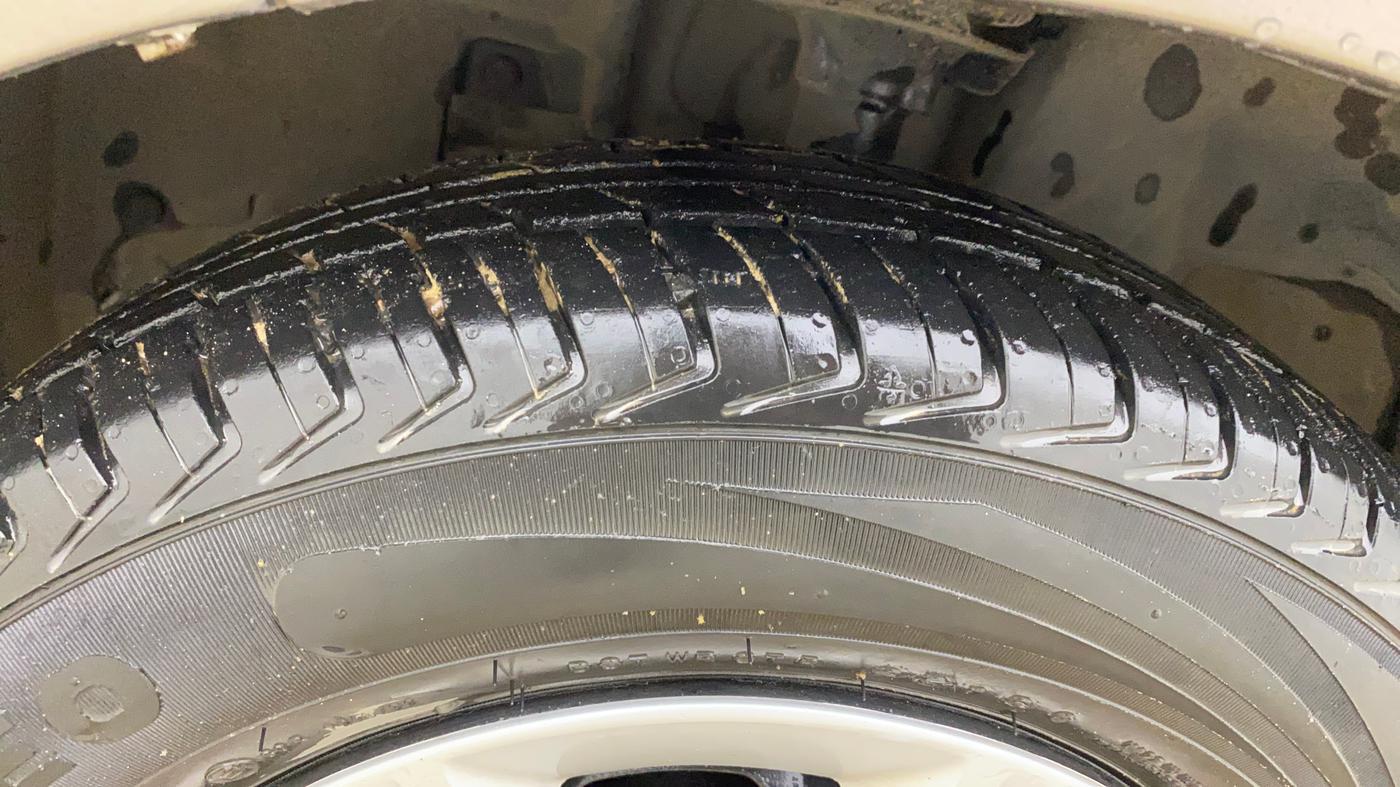 2019 Datsun Redi Go S, Petrol, Manual, 41,140 km, Left Front Tyre Tread