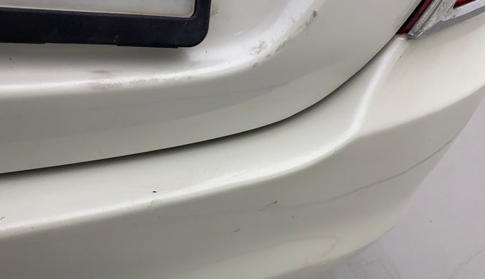 2015 Maruti Swift Dzire VDI, Diesel, Manual, 1,16,617 km, Dicky (Boot door) - Minor scratches