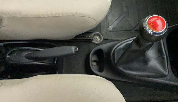 2012 Toyota Etios Liva G SP, Petrol, Manual, 18,720 km, Gear Lever