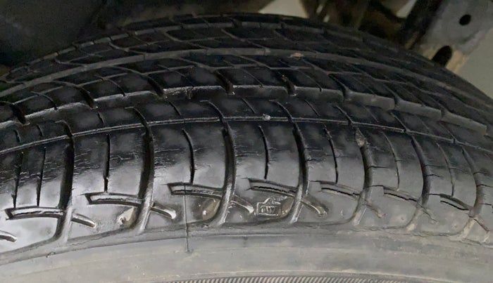 2012 Toyota Etios Liva G SP, Petrol, Manual, 18,720 km, Left Rear Tyre Tread