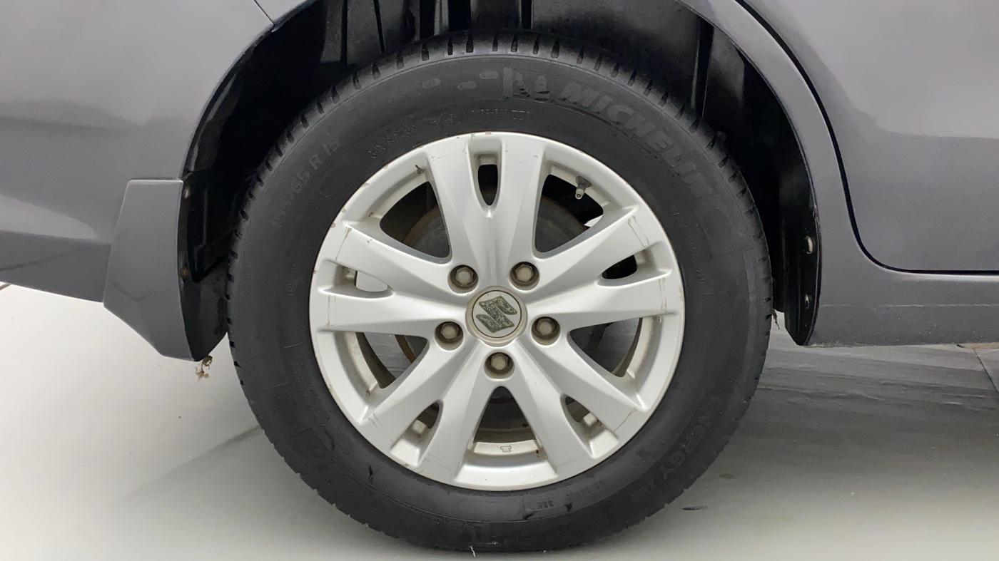 2017 Maruti Ertiga ZDI + SHVS, Diesel, Manual, 1,22,292 km, Right Rear Wheel