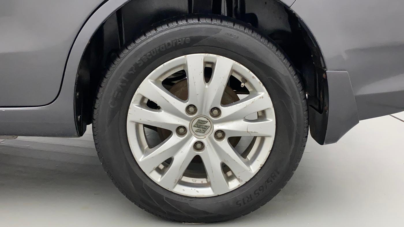2017 Maruti Ertiga ZDI + SHVS, Diesel, Manual, 1,22,292 km, Left Rear Wheel
