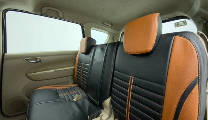 2017 Maruti Ertiga ZDI + SHVS, Diesel, Manual, 1,22,292 km, Right Side Rear Door Cabin