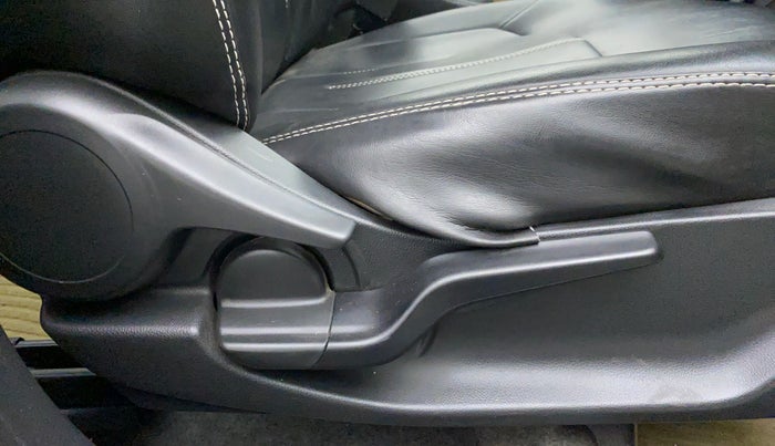 2018 Honda Amaze 1.2 SAT I VTEC, Petrol, Automatic, 14,533 km, Driver Side Adjustment Panel
