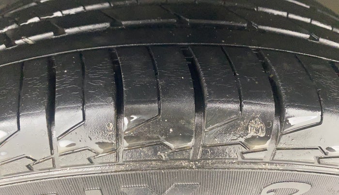 2016 Nissan Teana 250XV, Petrol, Automatic, 74,405 km, Right Front Tyre Tread