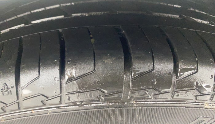 2016 Nissan Teana 250XV, Petrol, Automatic, 74,405 km, Left Rear Tyre Tread