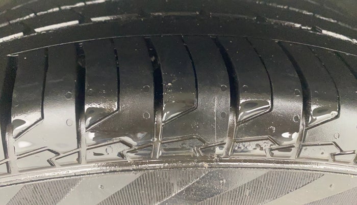 2016 Nissan Teana 250XV, Petrol, Automatic, 74,405 km, Right Rear Tyre Tread