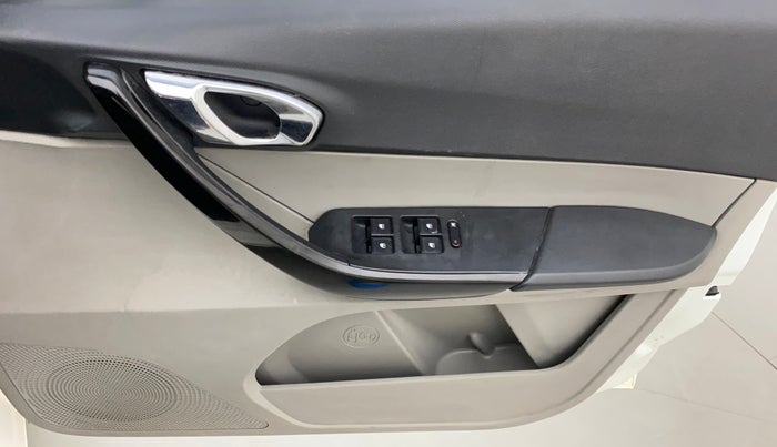 2017 Tata Tiago XZA PETROL, Petrol, Automatic, 45,950 km, Driver Side Door Panels Control