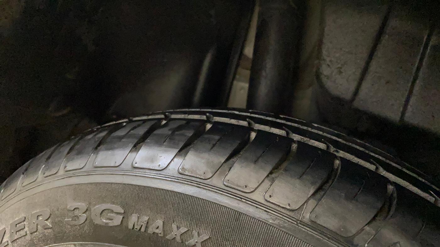 2018 Maruti Swift LXI, Petrol, Manual, 17,868 km, Right Rear Tyre Tread