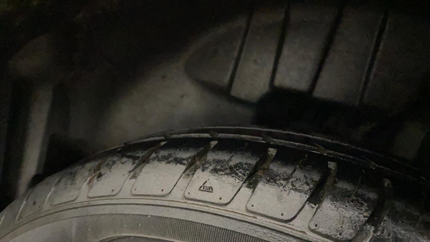 2018 Maruti Swift LXI, Petrol, Manual, 17,868 km, Left Rear Tyre Tread