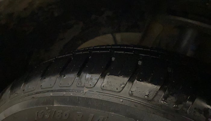 2018 Maruti Swift LXI, Petrol, Manual, 17,868 km, Left Front Tyre Tread