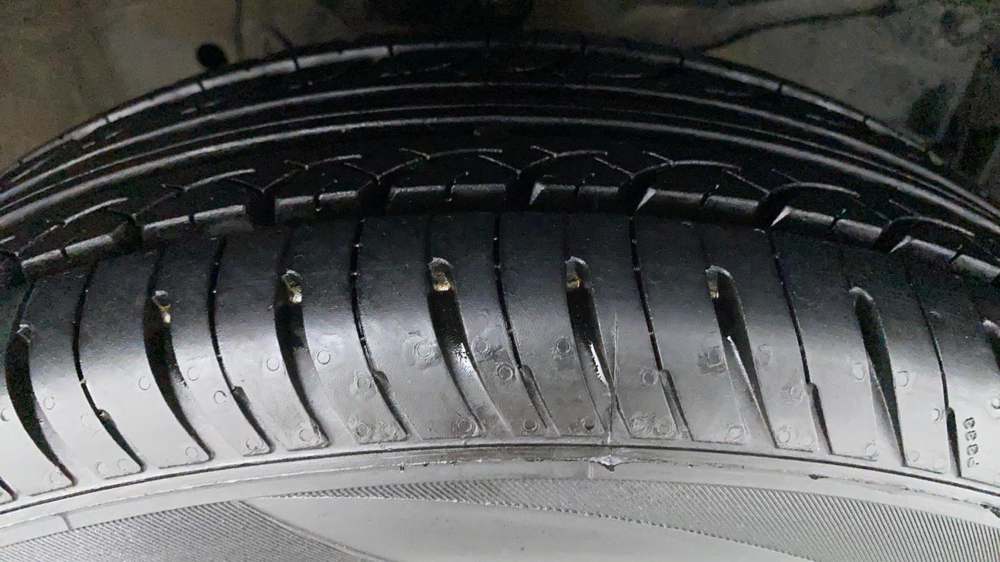 2017 Honda Jazz 1.2 V AT, Petrol, Automatic, 31,057 km, Right Front Tyre Tread