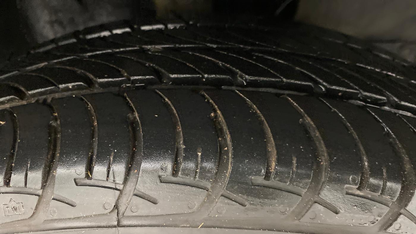 2020 Maruti New Wagon-R ZXI 1.2 old, Petrol, Manual, 11,327 km, Right Front Tyre Tread