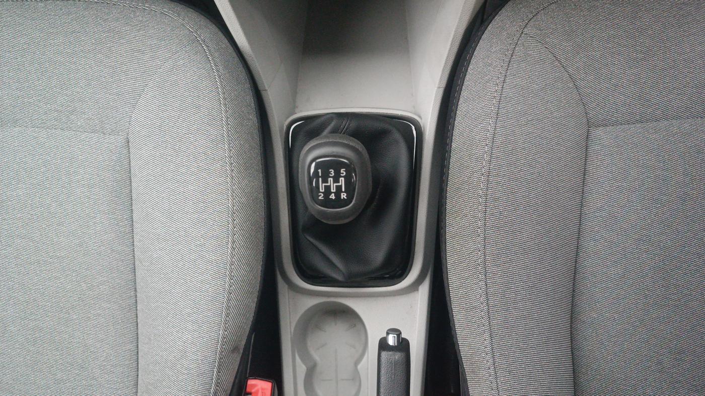 2025 Tata Tiago XZ PLUS PETROL, Petrol, Manual, 7,401 km, Gear Lever