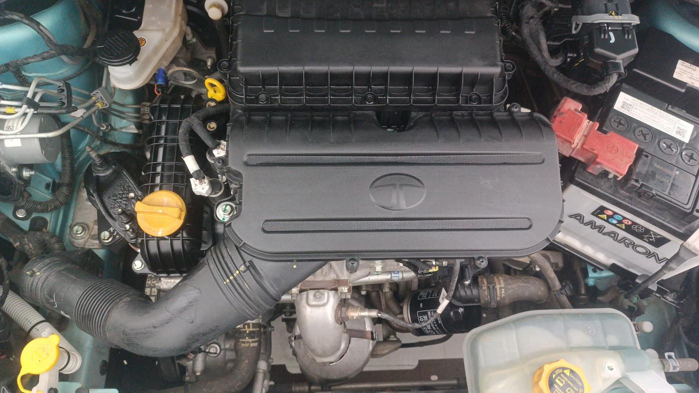 2025 Tata Tiago XZ PLUS PETROL, Petrol, Manual, 7,401 km, Engine View