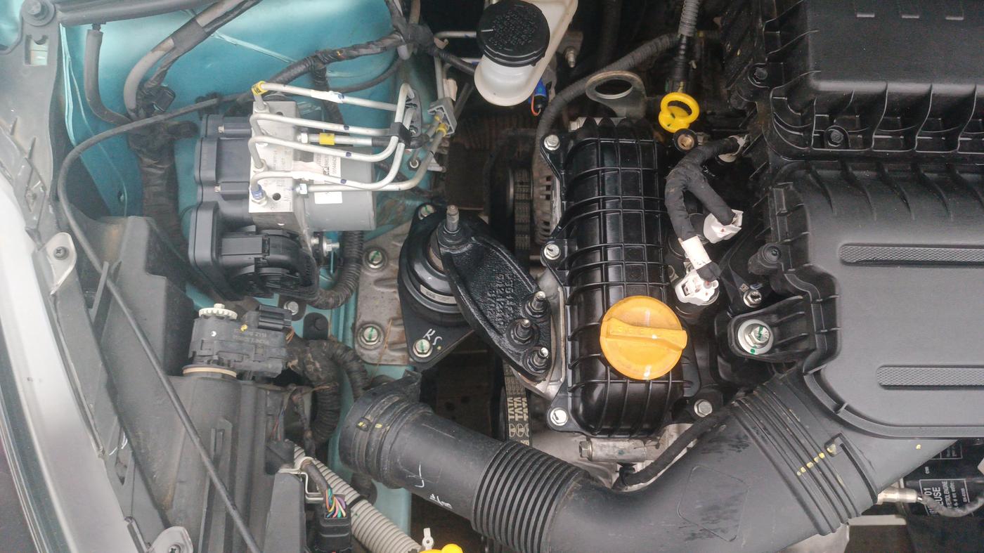 2025 Tata Tiago XZ PLUS PETROL, Petrol, Manual, 7,401 km, Engine View - Right