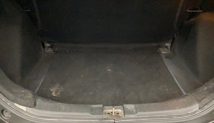 2017 Honda Jazz 1.2L I-VTEC V, Petrol, Manual, 75,242 km, Boot Inside