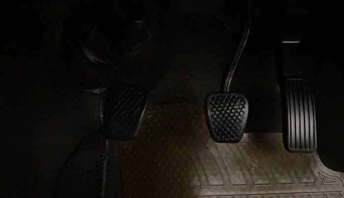 2017 Honda Jazz 1.2L I-VTEC V, Petrol, Manual, 75,242 km, Pedals