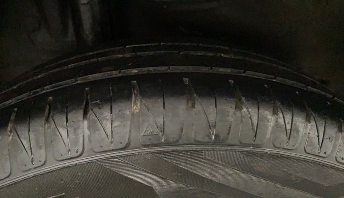 2017 Honda Jazz 1.2L I-VTEC V, Petrol, Manual, 75,242 km, Right Rear Tyre Tread